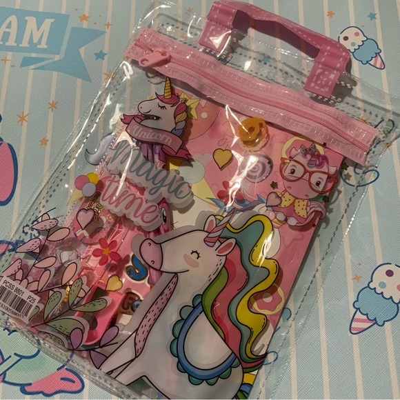 Pink Unicorn Themed Stationery Set - Picture 2 of 13